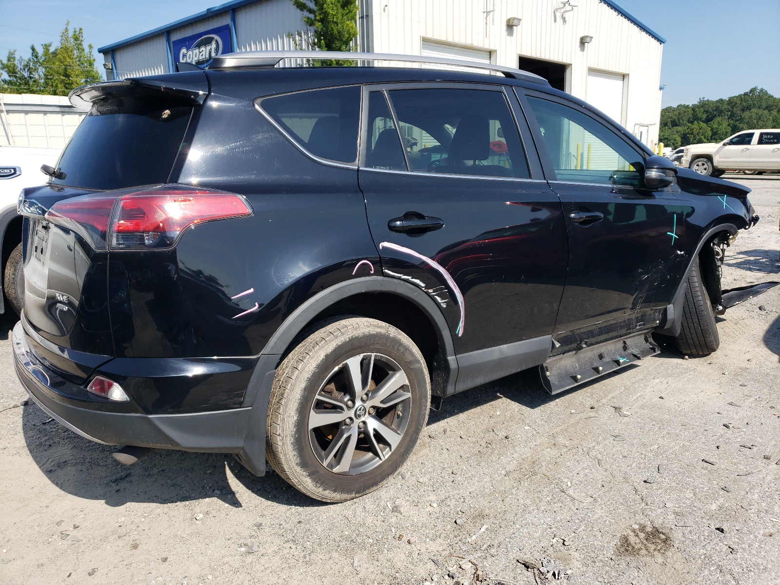 2T3RFREVXHW612017 2017 Toyota Rav4 Xle