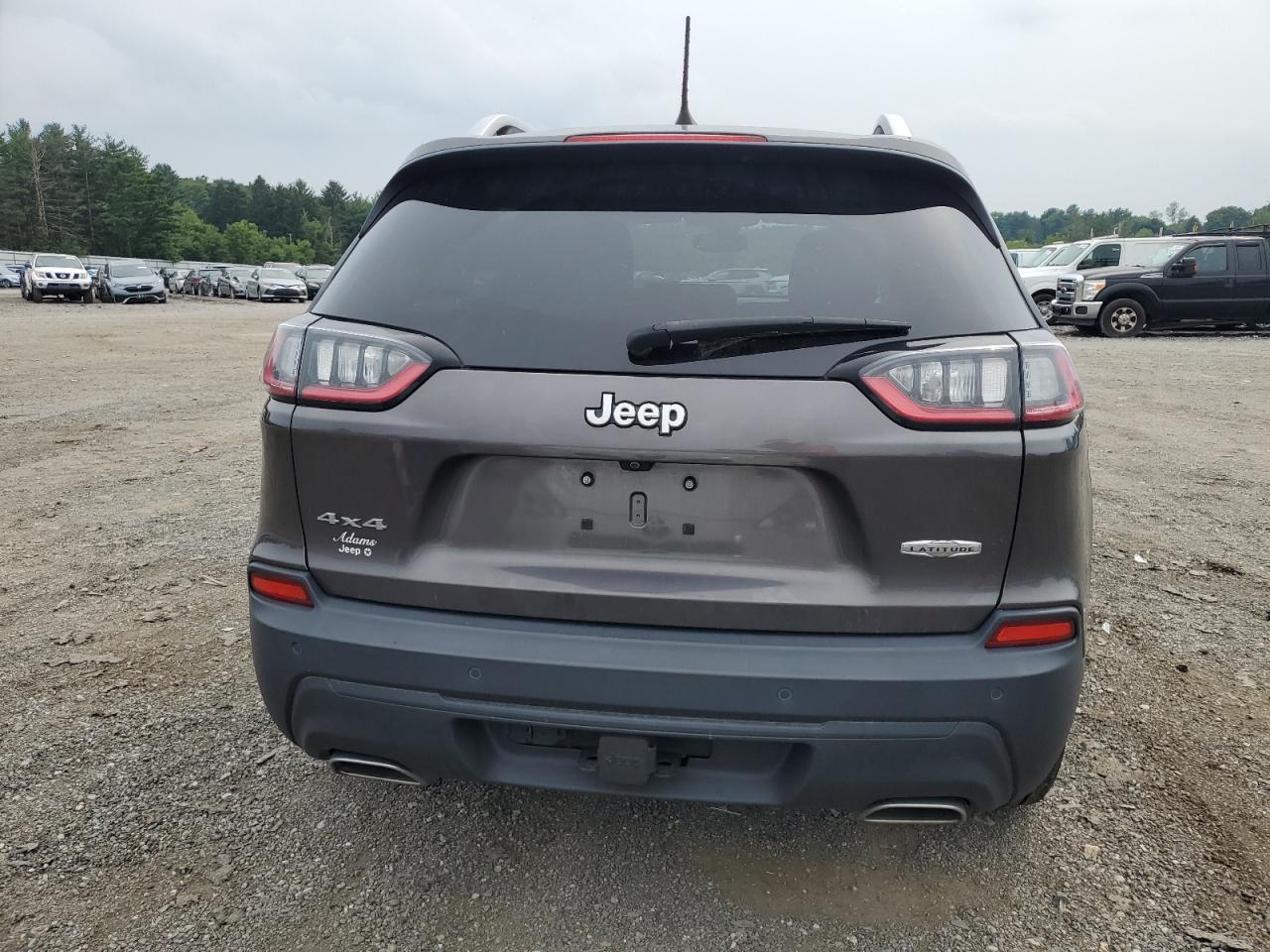 1C4PJMLX0KD359825 2019 Jeep Cherokee Latitude Plus