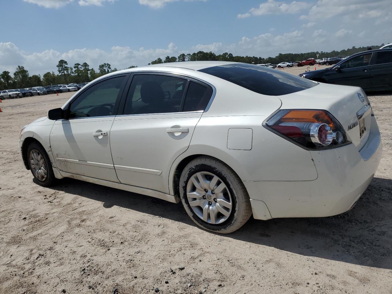 1N4AL2AP6CN551811 2012 Nissan Altima Base