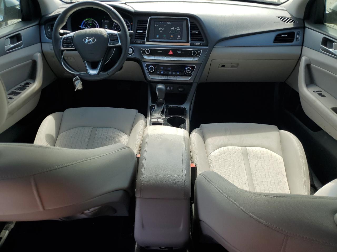 2018 Hyundai Sonata Hybrid VIN: KMHE24L36JA078447 Lot: 63682554