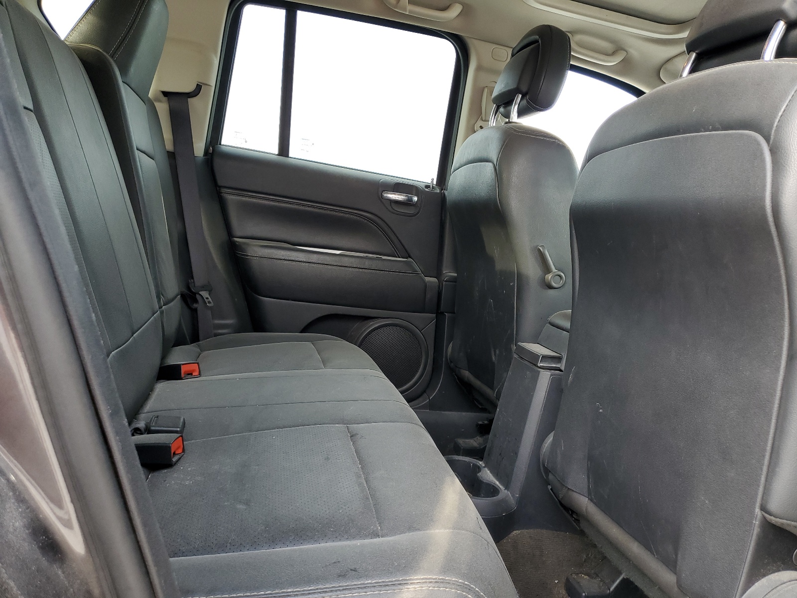 1C4NJCEA2HD153182 2017 Jeep Compass Latitude