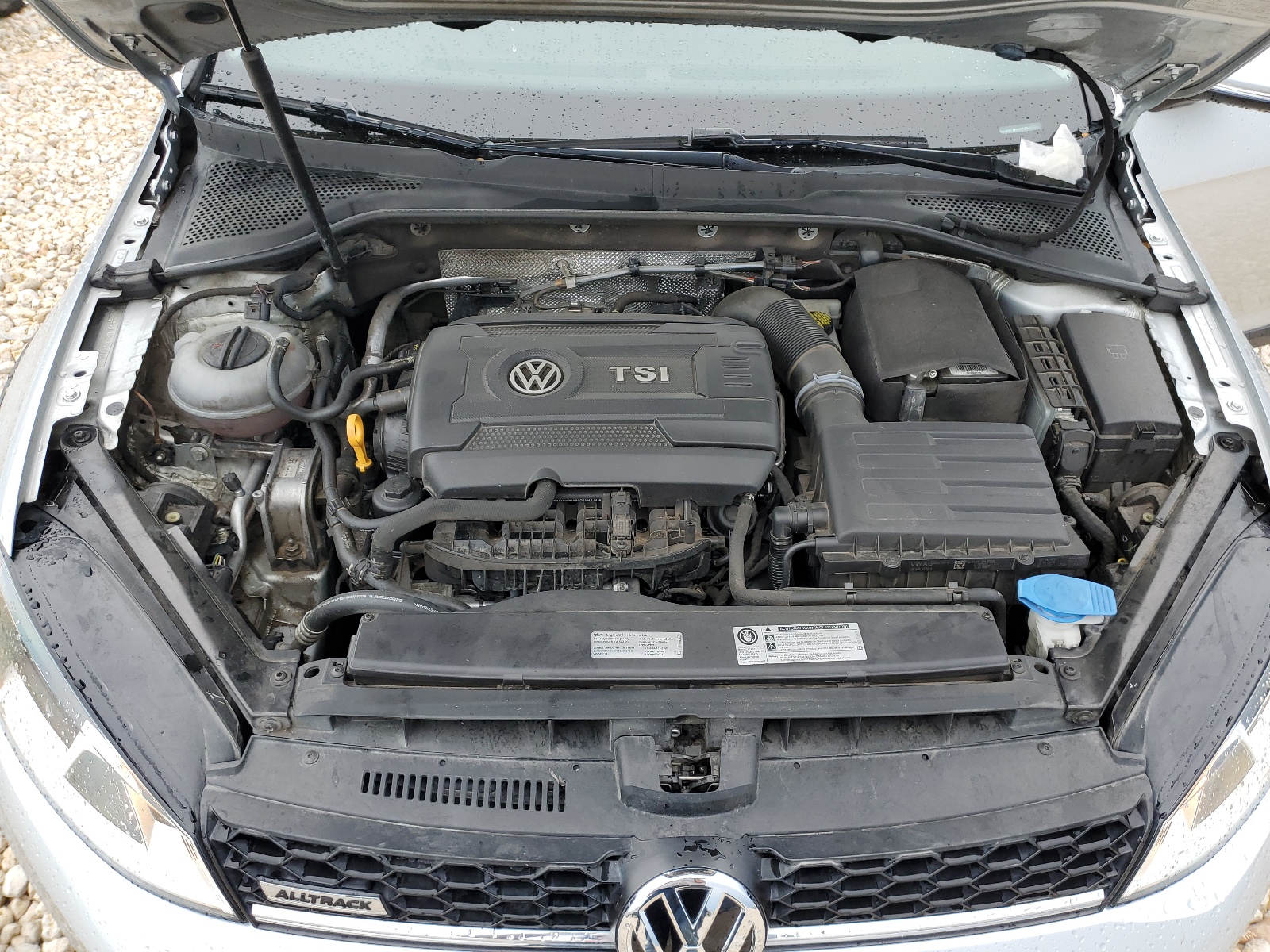 3VWH17AU9HM511772 2017 Volkswagen Golf Alltrack S