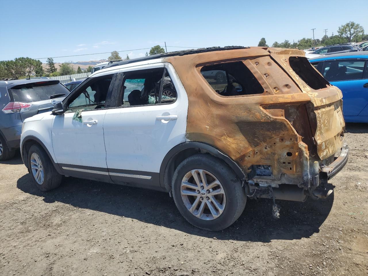 2017 Ford Explorer - Image 2