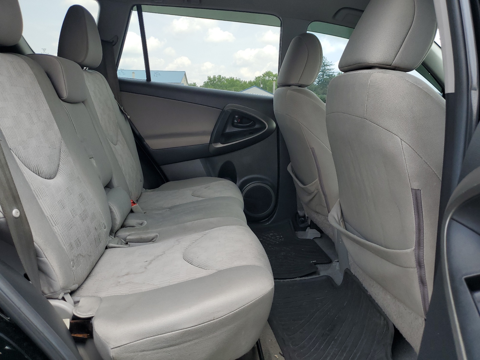 2T3JF4DVXBW154195 2011 Toyota Rav4