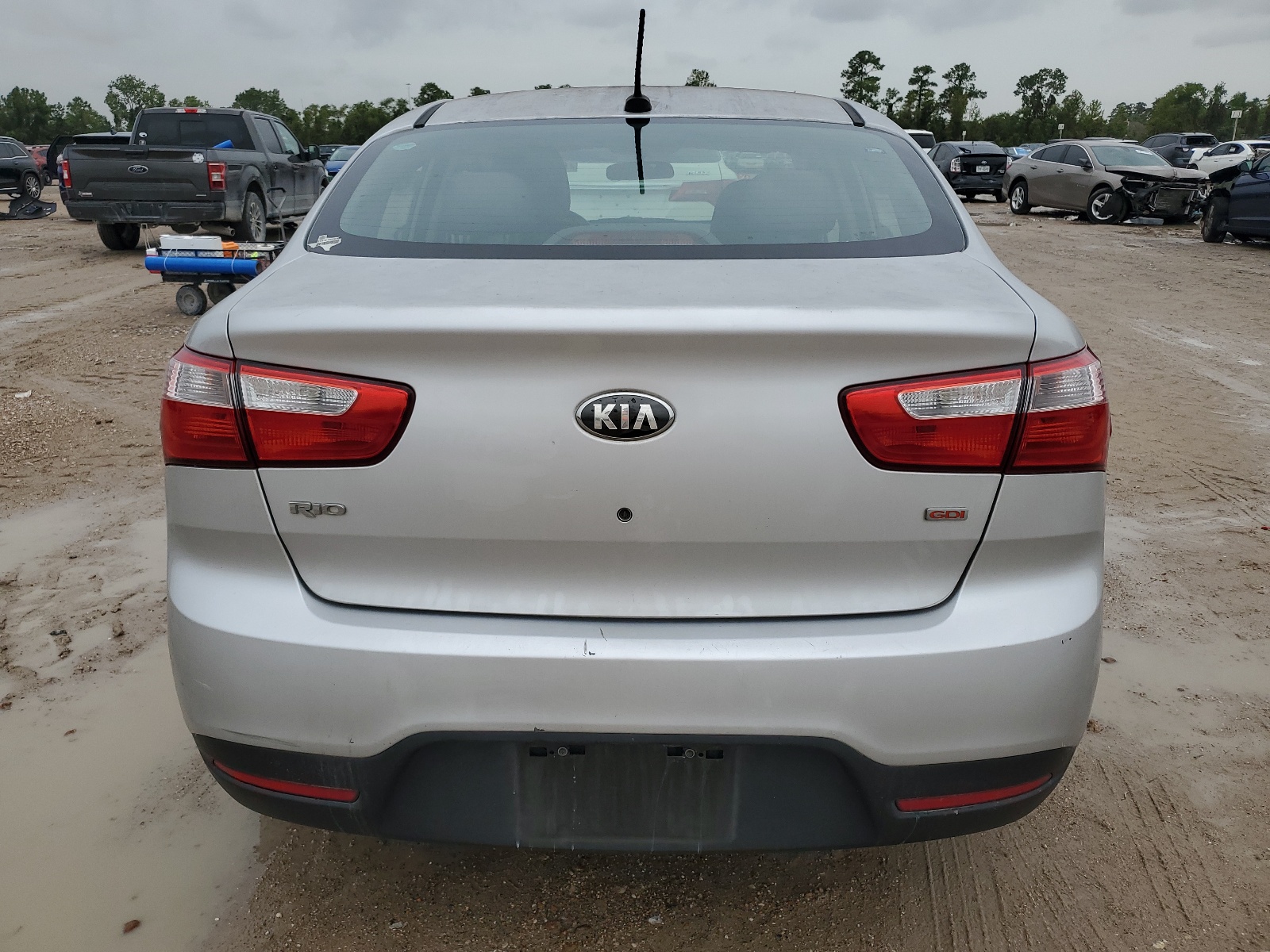 KNADM4A3XF6427226 2015 Kia Rio Lx