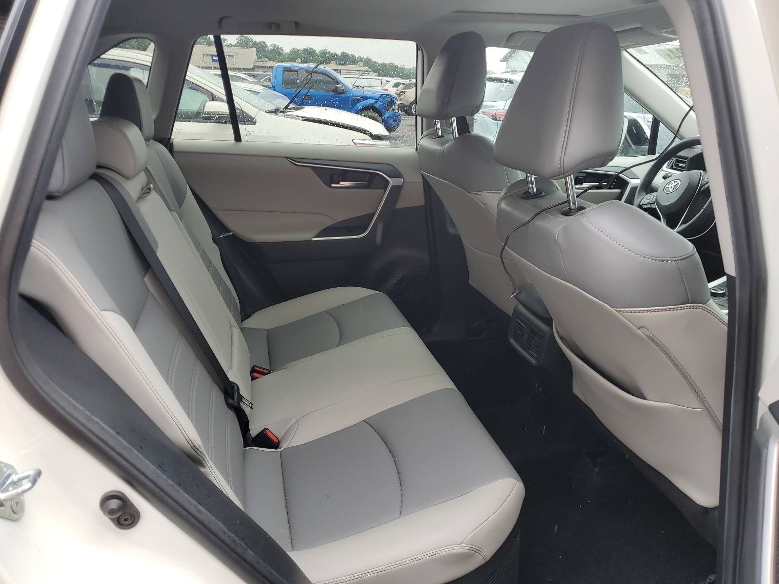 4T3B6RFV8MU006614 2021 Toyota Rav4 Xle Premium