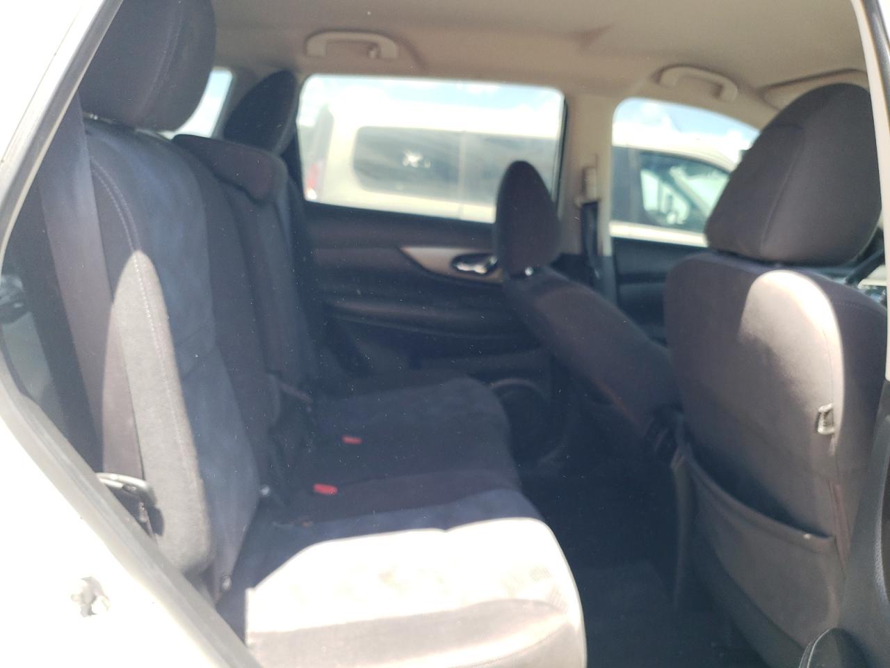 2016 Nissan Rogue S VIN: KNMAT2MT1GP612463 Lot: 62861574