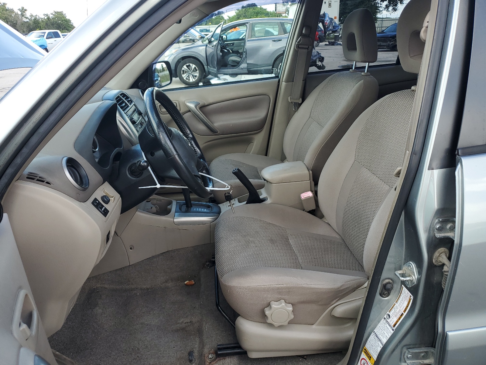 JTEHD20VX50057095 2005 Toyota Rav4