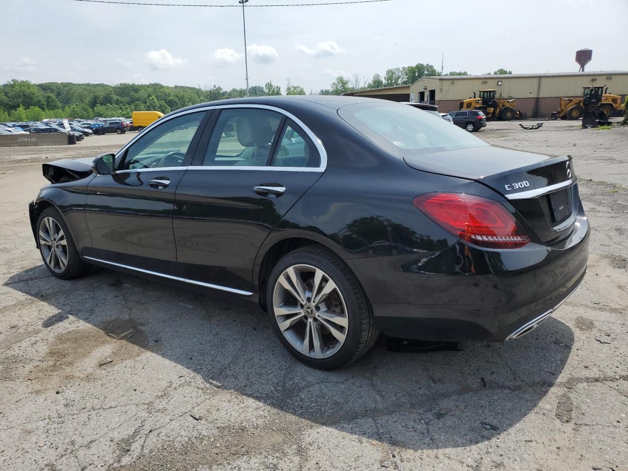 55SWF8EB7LU327694 2020 MERCEDES-BENZ C CLASS - Image 2