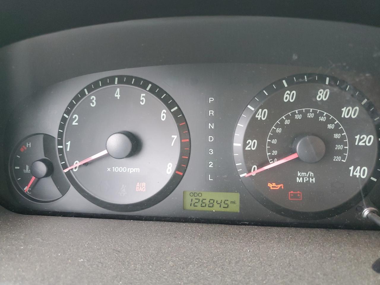 2004 Hyundai Elantra Gls VIN: KMHDN46D14U880818 Lot: 59140124