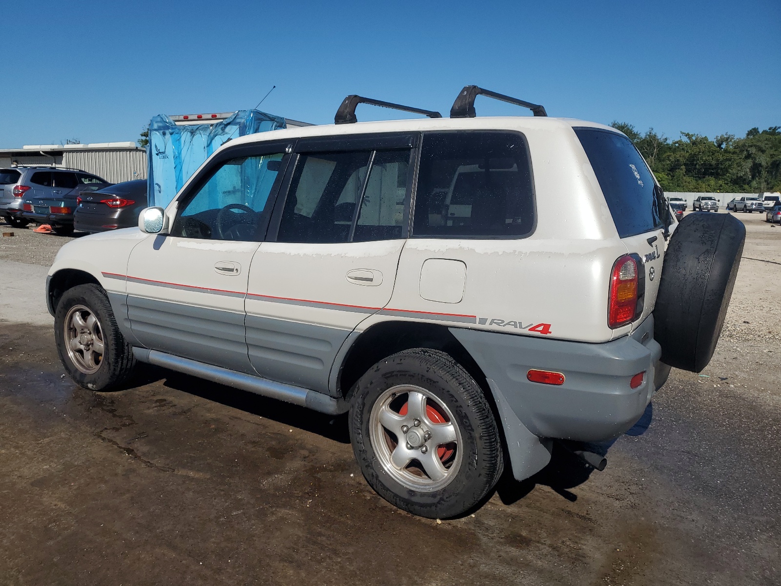 JT3HP10V2X7135597 1999 Toyota Rav4