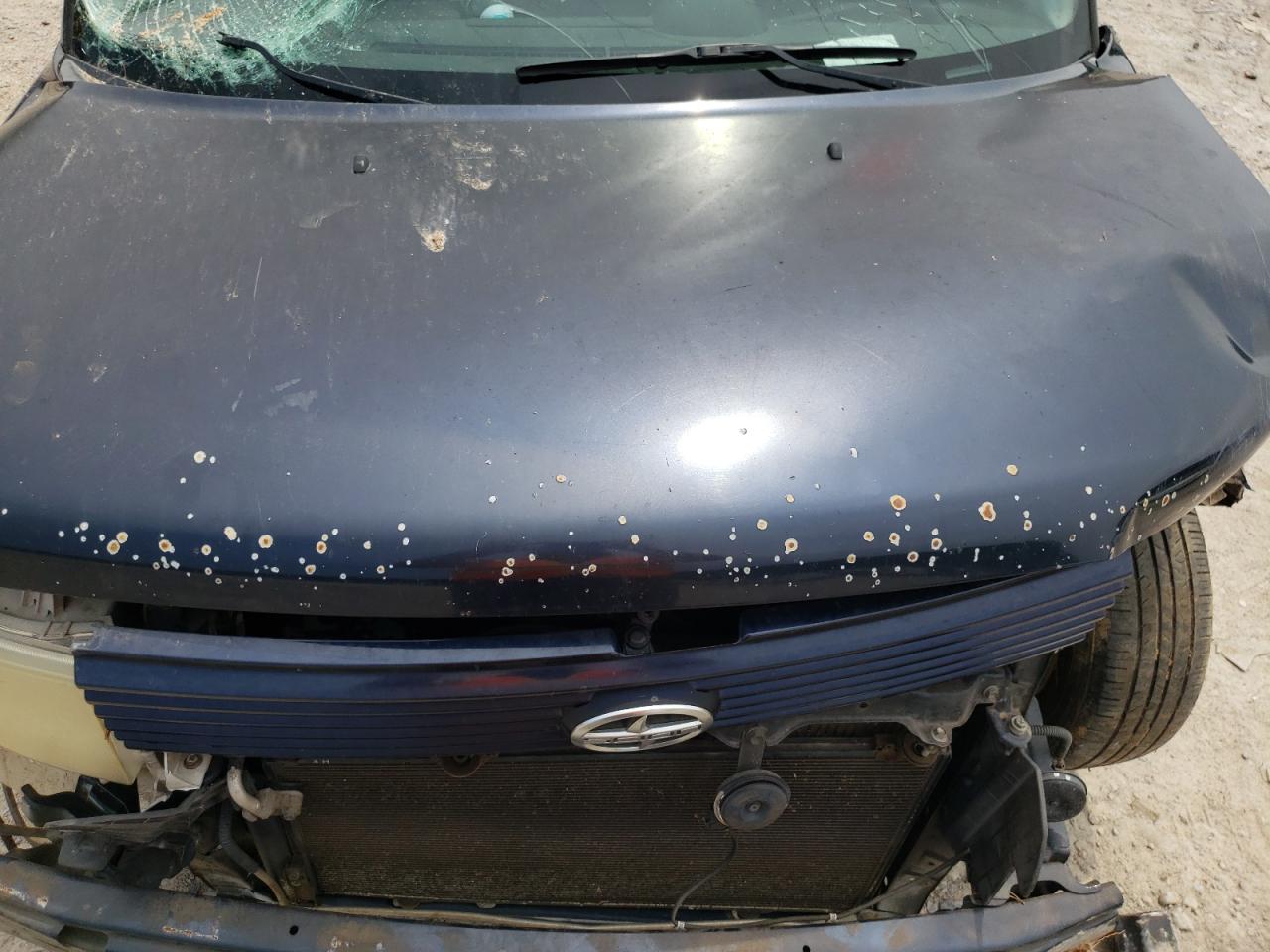 2006 Scion xB - Image 12