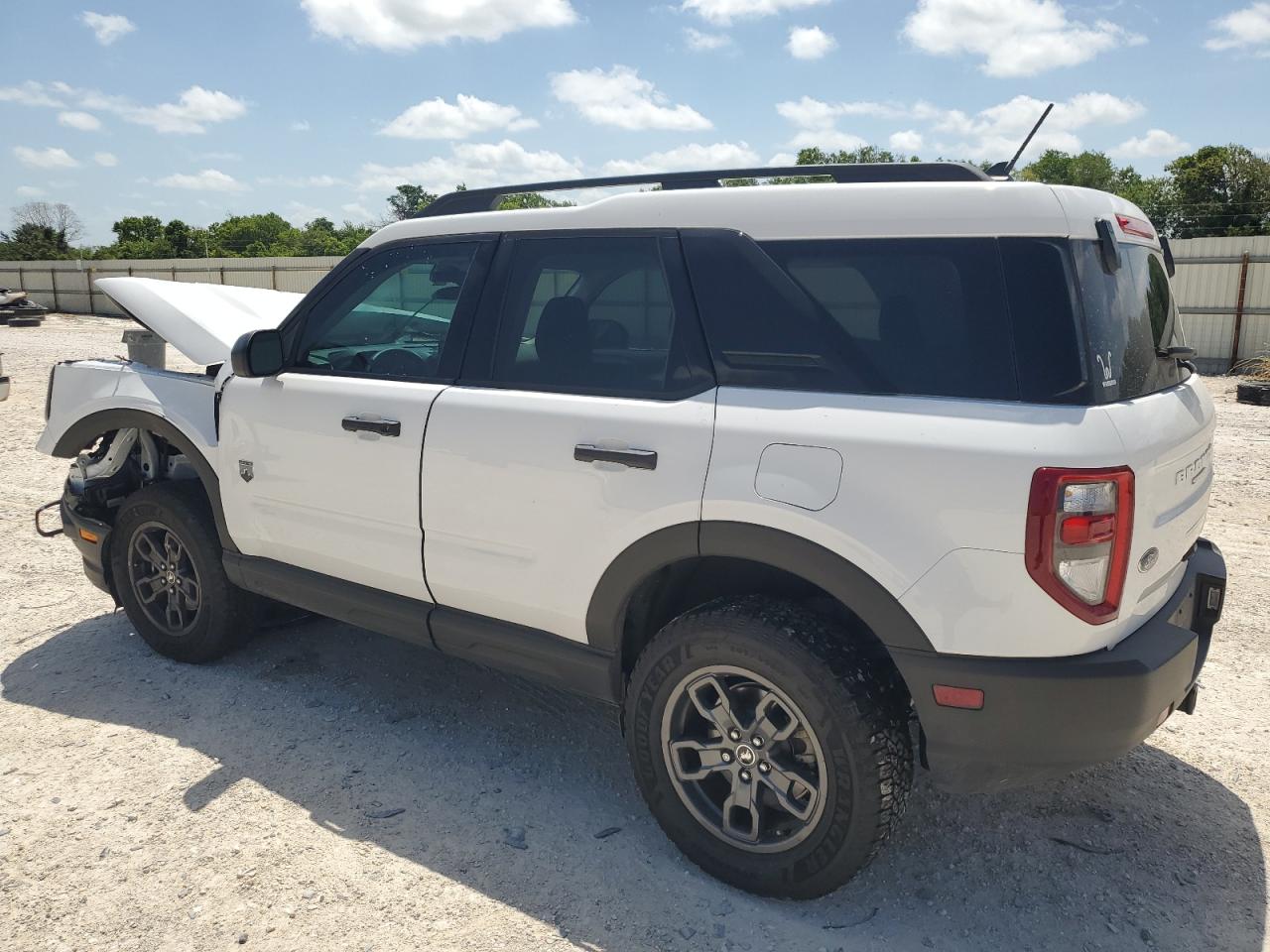 2022 Ford Bronco - Image 2