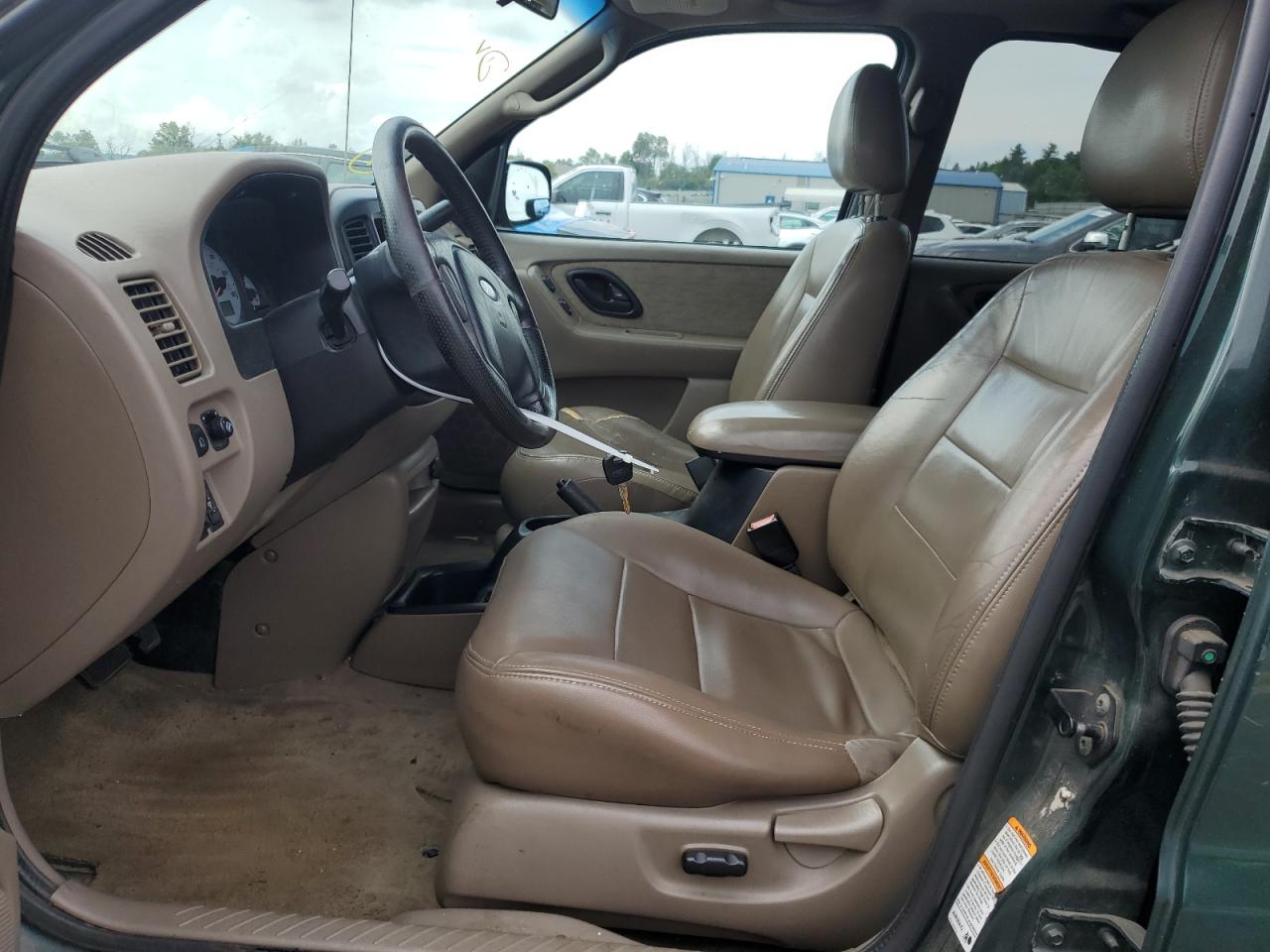 2002 Ford Escape Xlt VIN: 1FMYU04142KC31657 Lot: 63982734