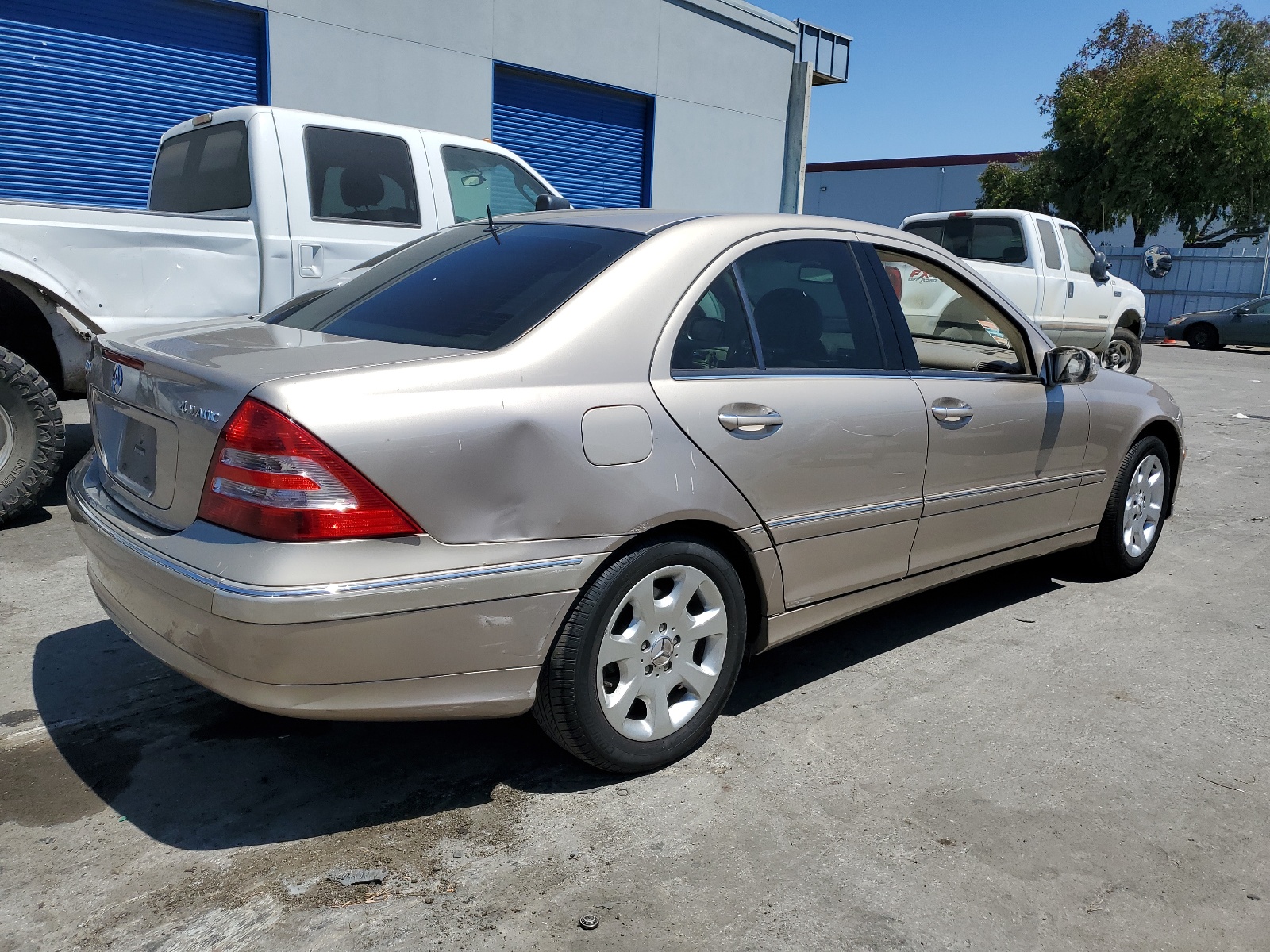 WDBRF84J55F646998 2005 Mercedes-Benz C 320 4Matic