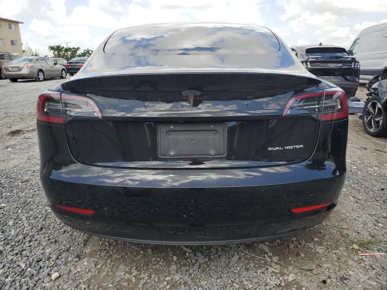 5YJ3E1EB3MF048999 2021 Tesla Model 3