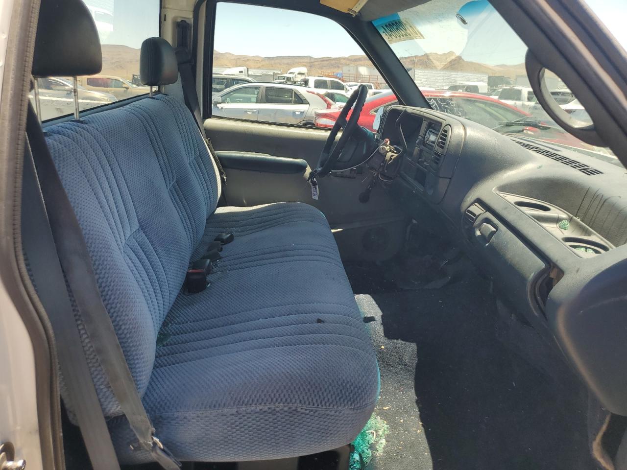 1996 Chevrolet Gmt-400 C2500 VIN: 1GCGC24R7TE220379 Lot: 61926084