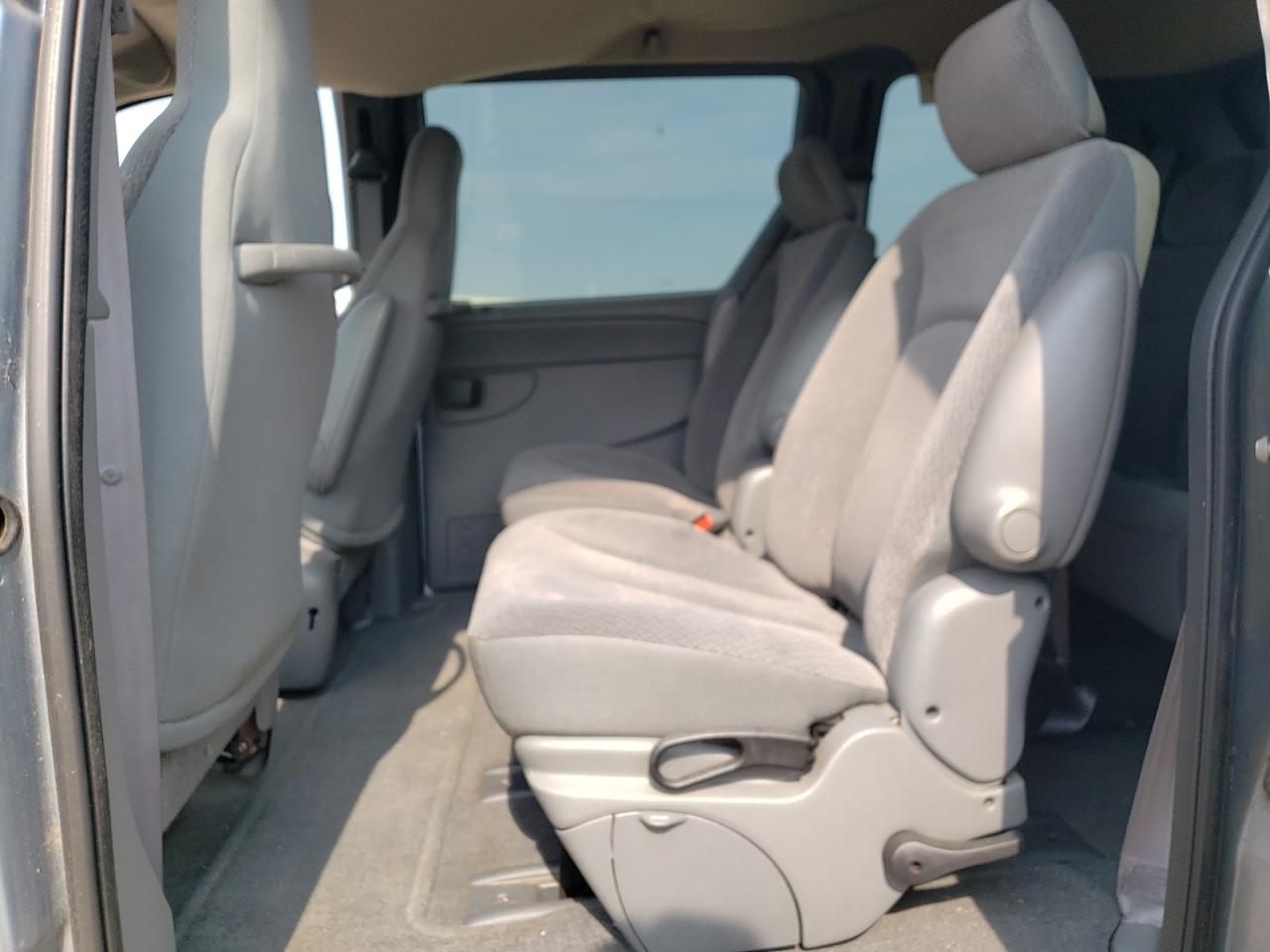 2004 Dodge Caravan Sxt VIN: 1D4GP45R64B578934 Lot: 64475014