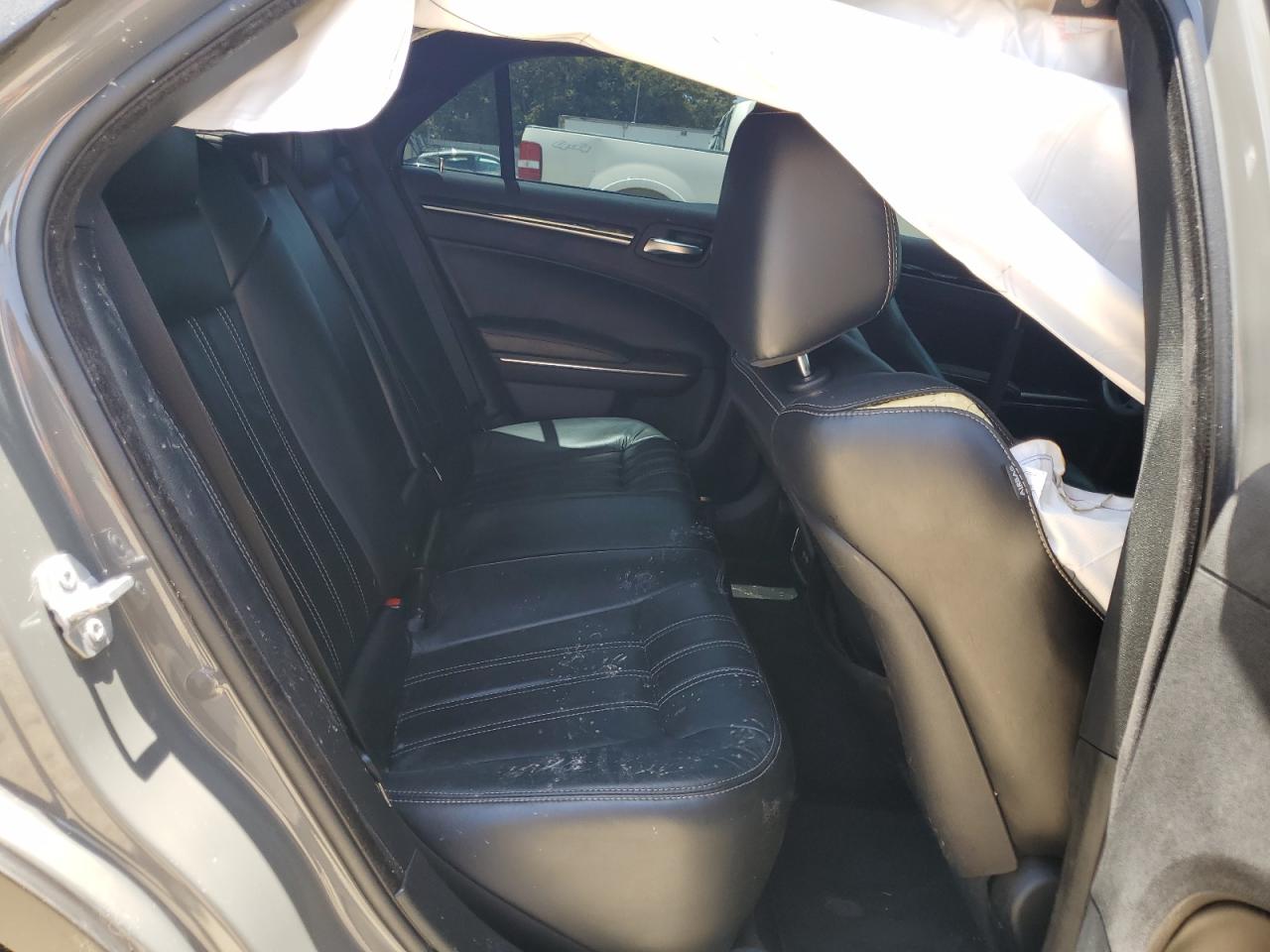 2018 Chrysler 300 S VIN: 2C3CCABGXJH142975 Lot: 63670614