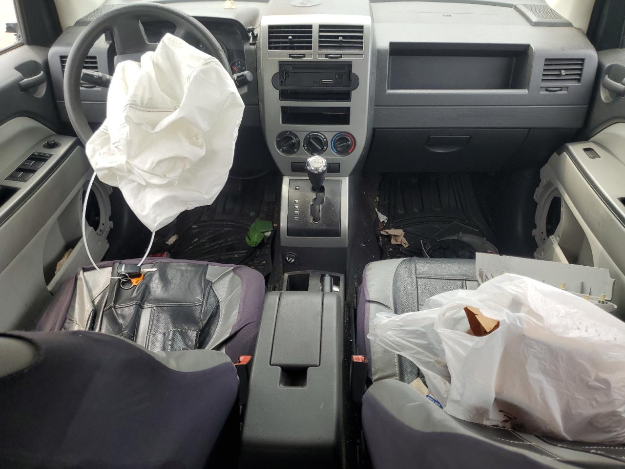 2007 Jeep Compass VIN: 1J8FF47W67D417371 Lot: 64413084