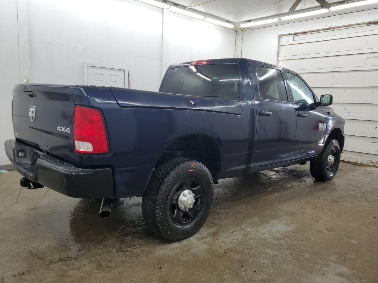 2016 RAM 2500 - Image 3