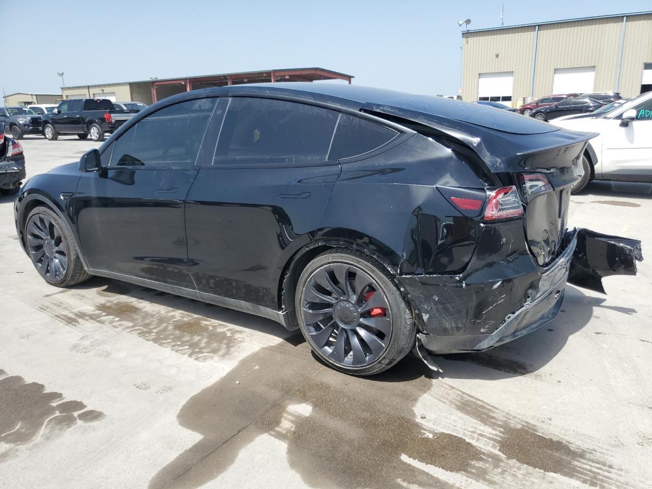 7SAYGDEFXNF467389 2022 TESLA MODEL Y - Image 2