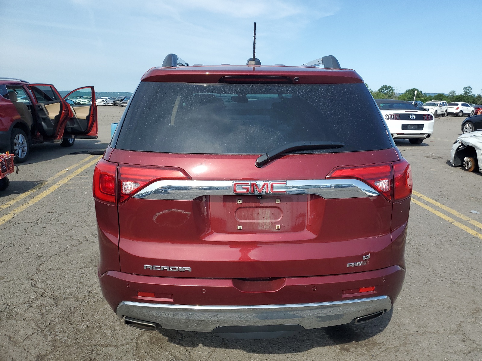 1GKKNXLS8HZ171865 2017 GMC Acadia Denali