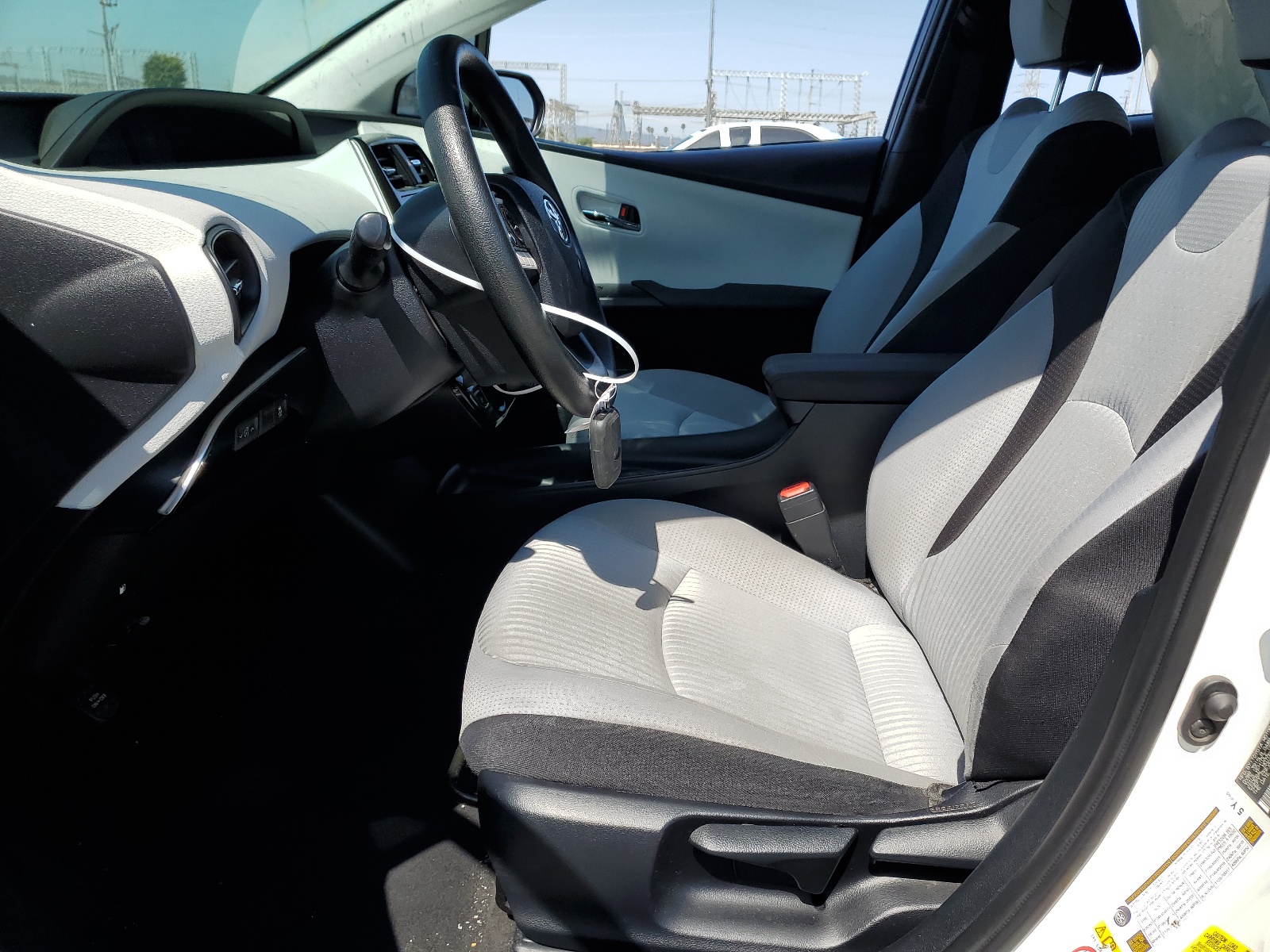 JTDKBRFU6G3508726 2016 Toyota Prius