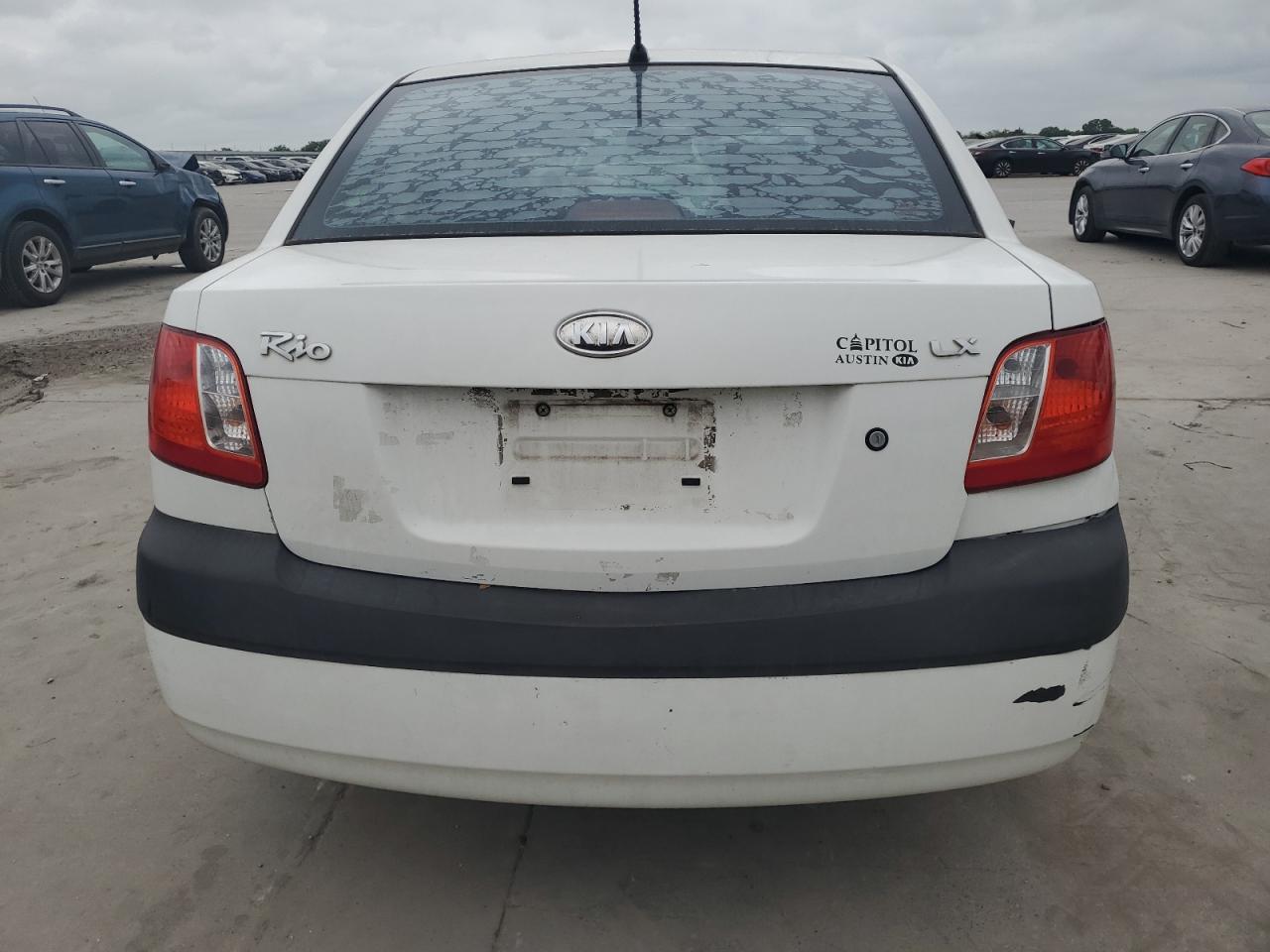 2007 Kia Rio Base VIN: KNADE123276208238 Lot: 64839934