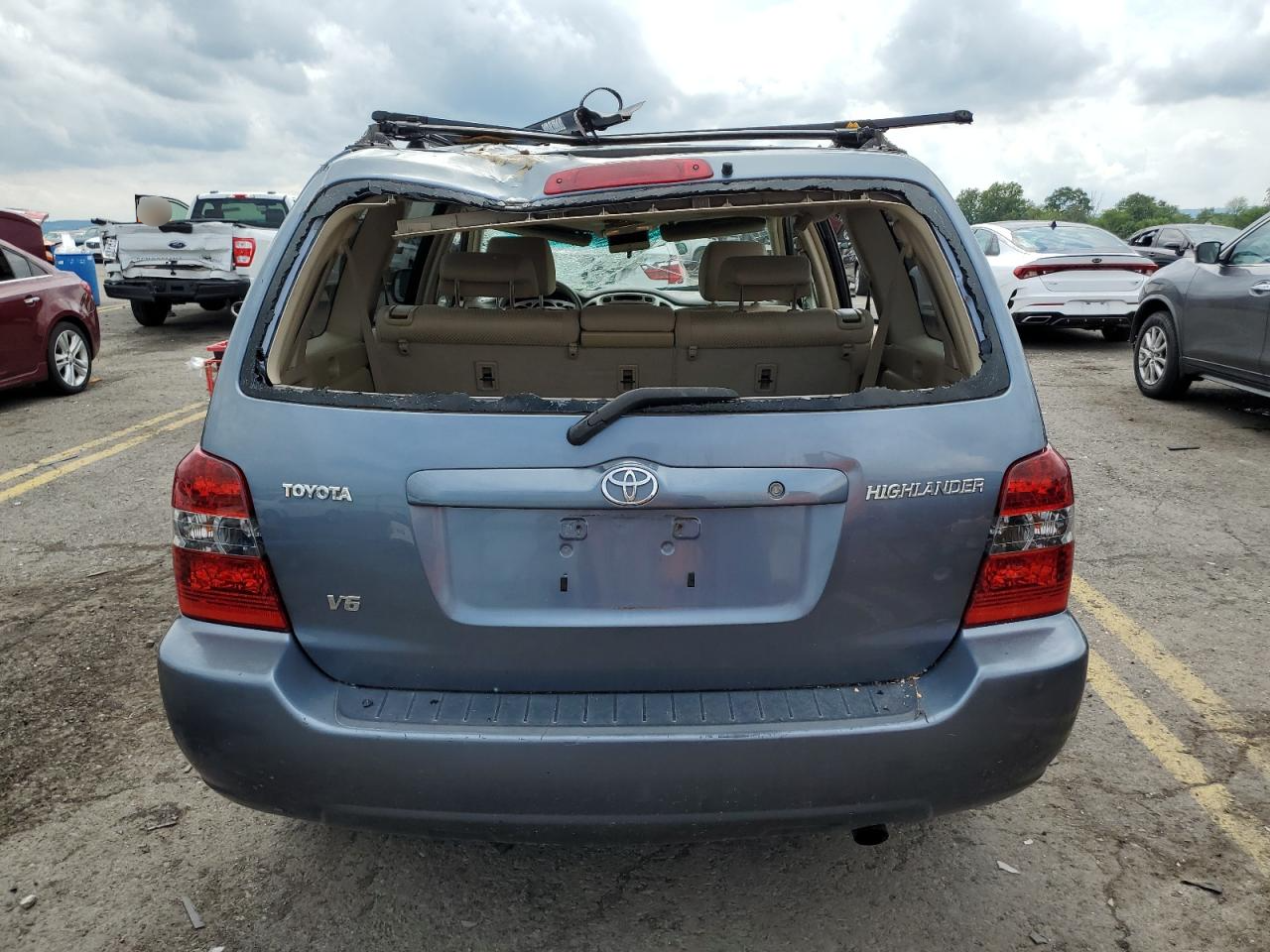 JTEDP21A040037986 2004 Toyota Highlander Base