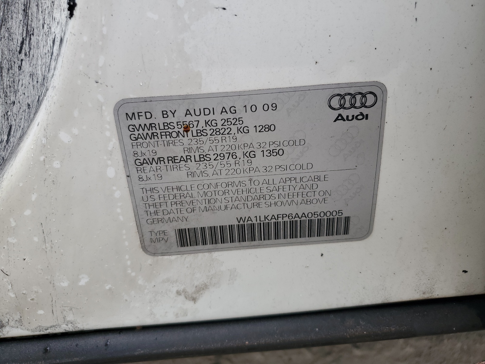 WA1LKAFP6AA050005 2010 Audi Q5 Premium Plus