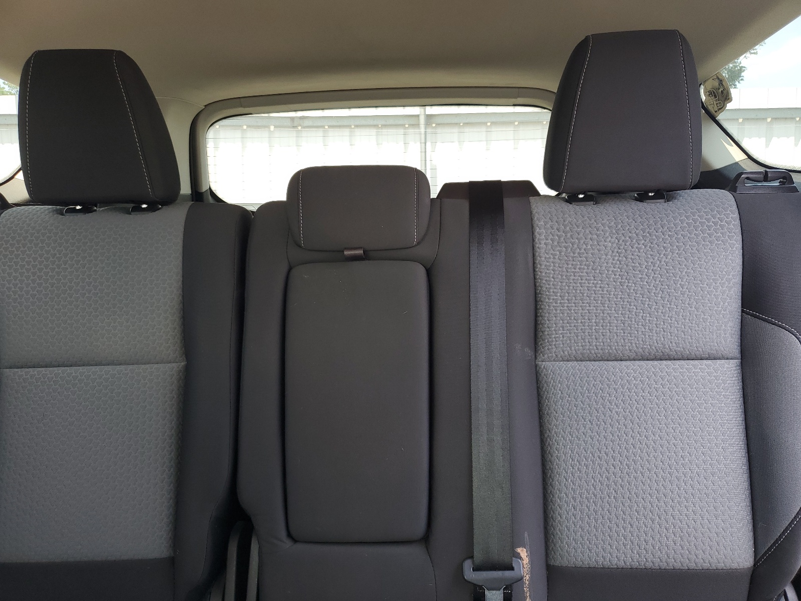 1FMCU9G92HUC81406 2017 Ford Escape Se