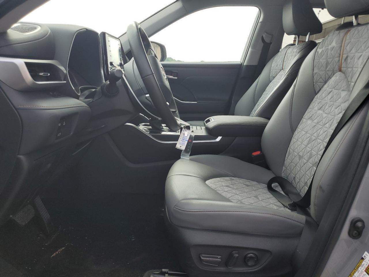 2022 Toyota Highlander Hybrid Xle VIN: 5TDABRCH8NS544609 Lot: 63460834