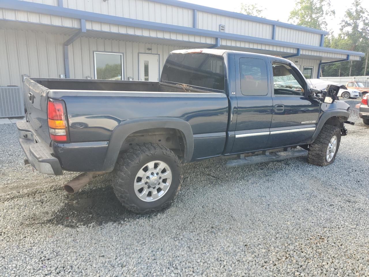2005 GMC Sierra K2500 Heavy Duty VIN: 1GTHK29U45E158415 Lot: 62092714