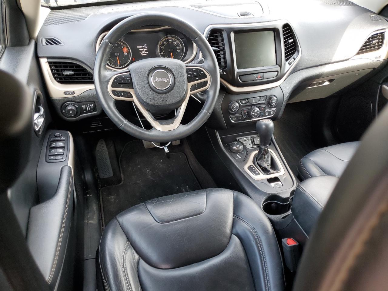 2017 Jeep Grand Cherokee - Image 8