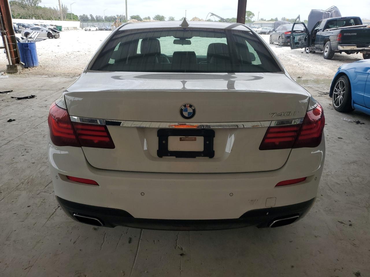 VIN WBAYA6C5XDD143639 2013 BMW 7 SERIES no.6