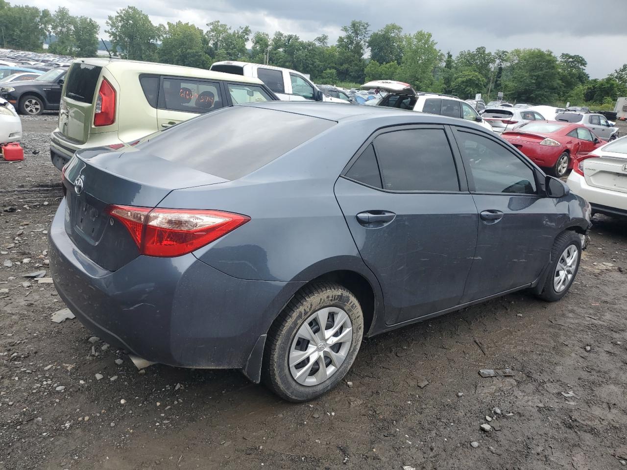 VIN 2T1BURHE5JC091422 2018 TOYOTA COROLLA no.3