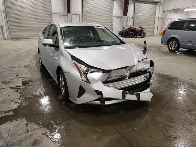 2017 Toyota Prius VIN: JTDKBRFU6H3043172 Lot: 63110214