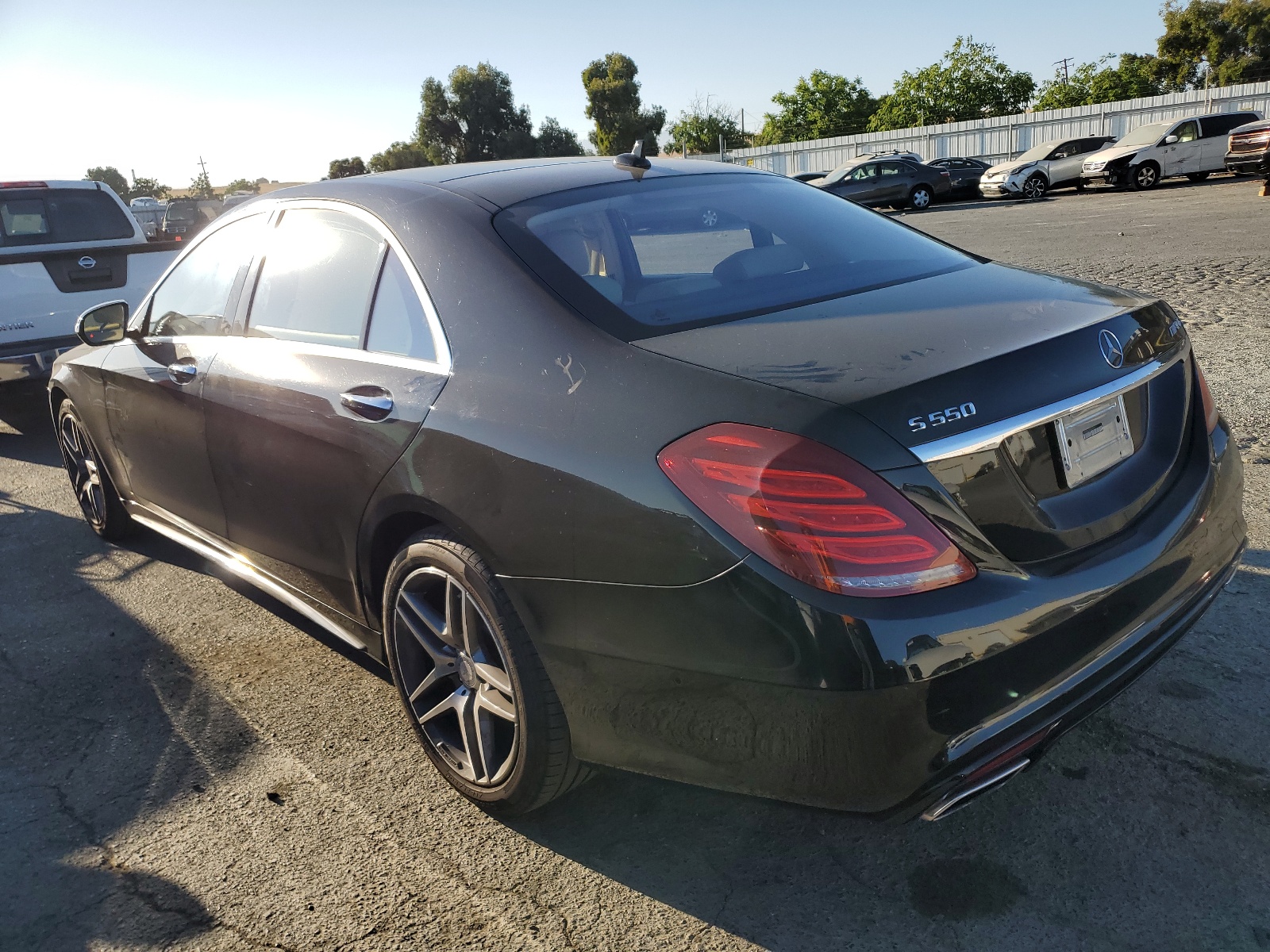 2014 Mercedes-Benz S 550 vin: WDDUG8CB0EA039767