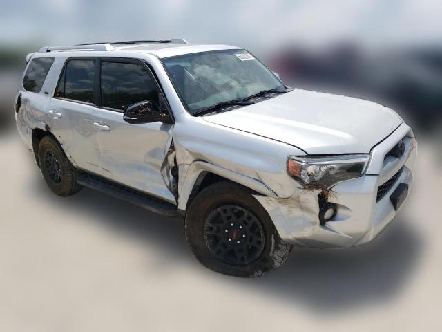 Паркетники TOYOTA 4RUNNER 2016 Сріблястий