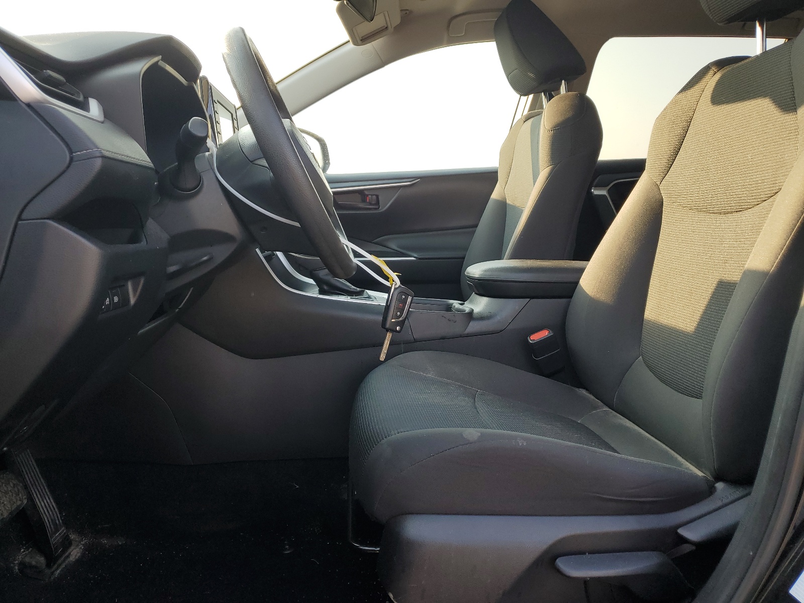 2T3F1RFV7LC126663 2020 Toyota Rav4 Le