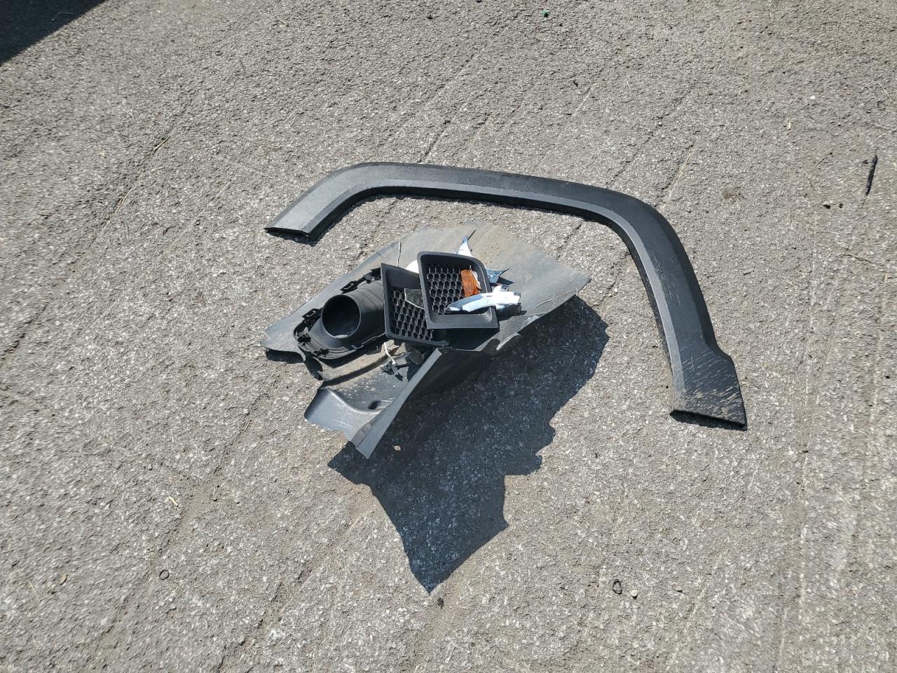 2016 Jeep Renegade Limited VIN: ZACCJBDT3GPC65462 Lot: 64971904