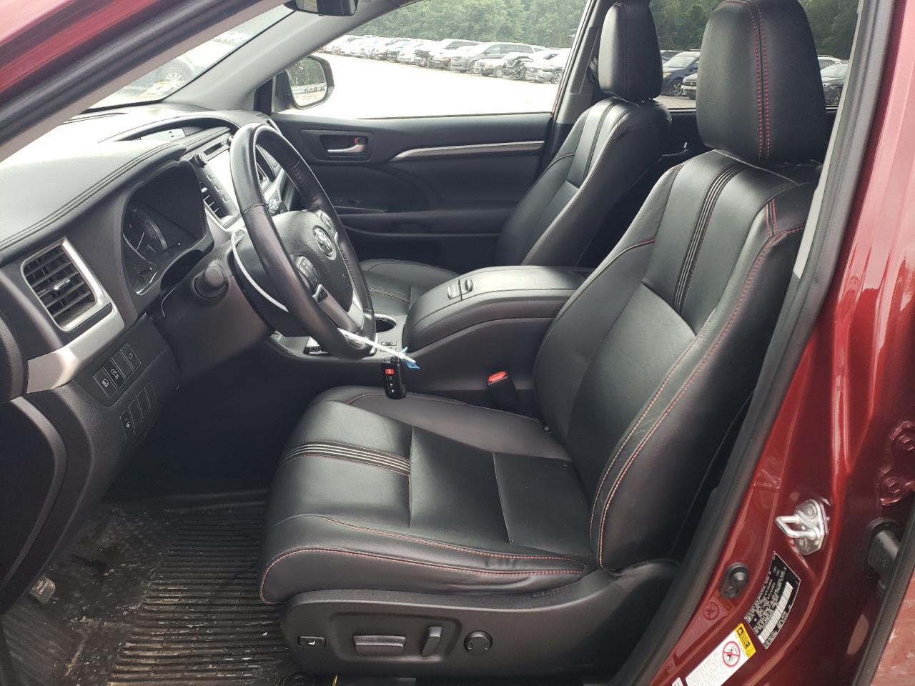 2019 Toyota Highlander Se VIN: 5TDJZRFH7KS960394 Lot: 65128814