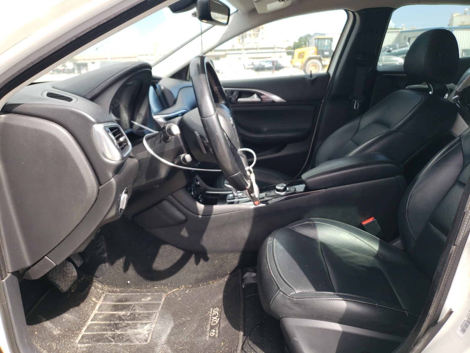 SJKCH5CP1HA030767 2017 Infiniti Qx30 Base