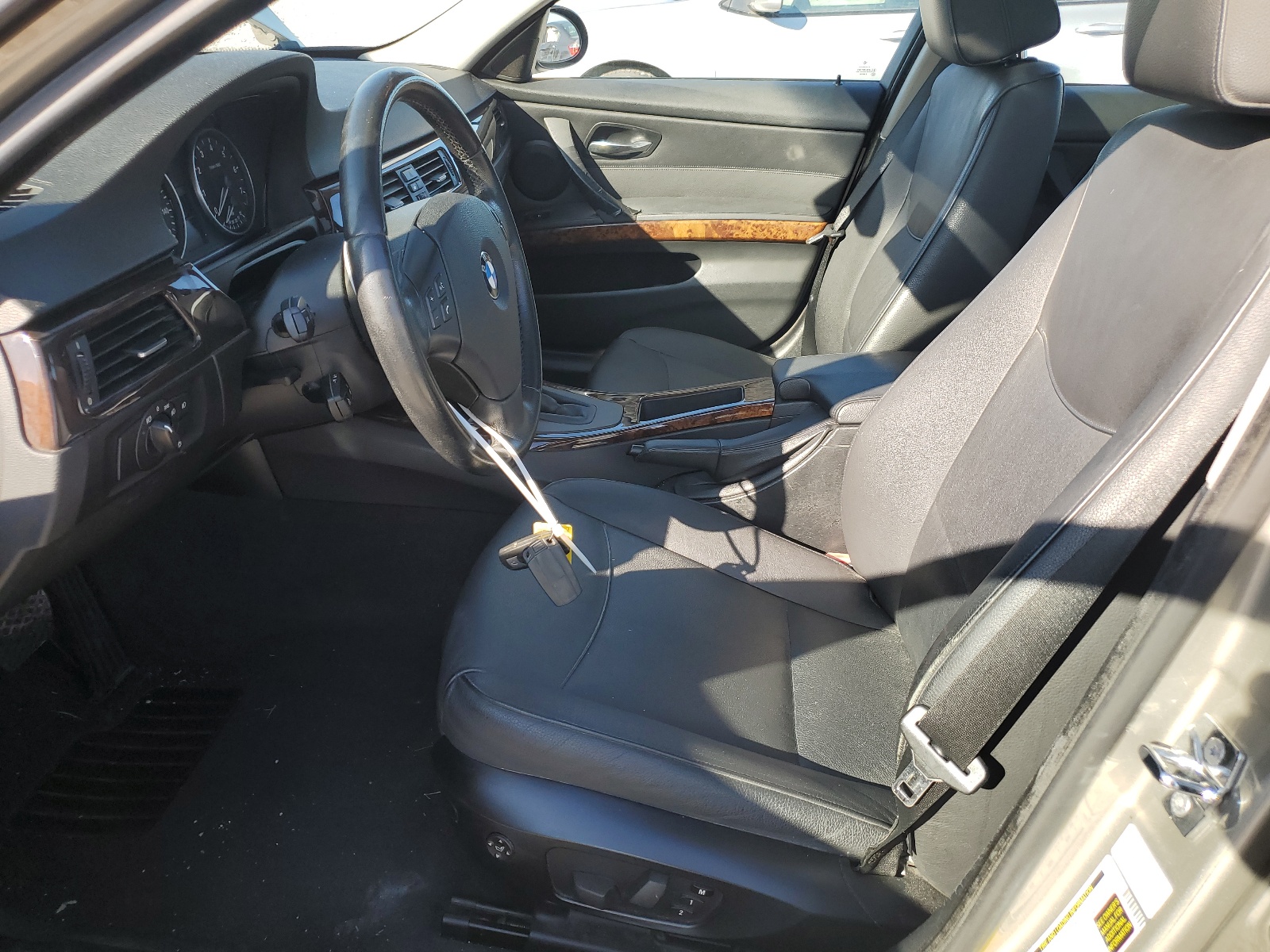 WBAVA33527KX76296 2007 BMW 328 I