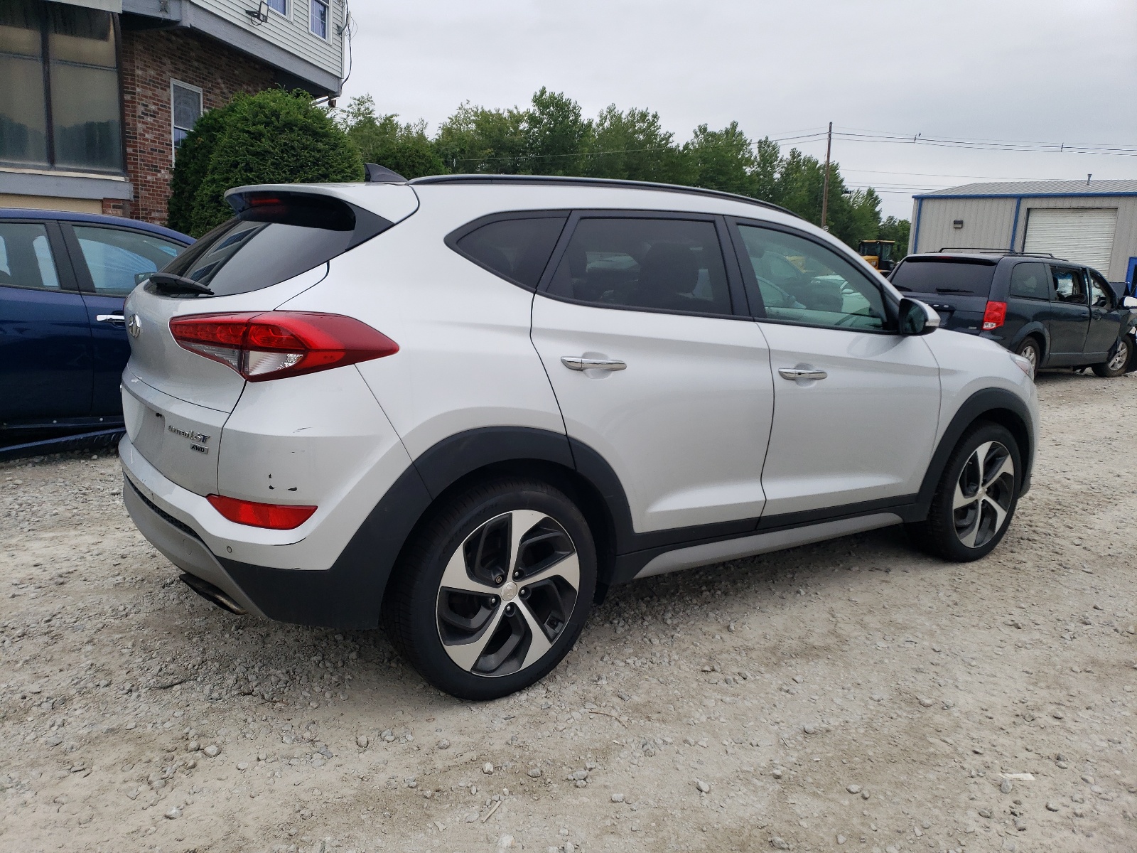 2018 Hyundai Tucson Value vin: KM8J3CA24JU723983