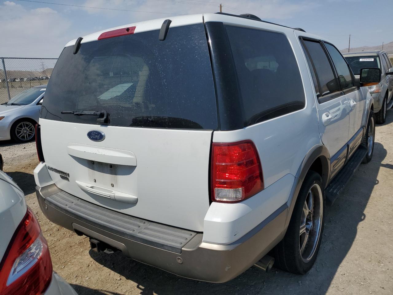 2003 Ford Expedition Eddie Bauer VIN: 1FMEU17W13LA51645 Lot: 62352314