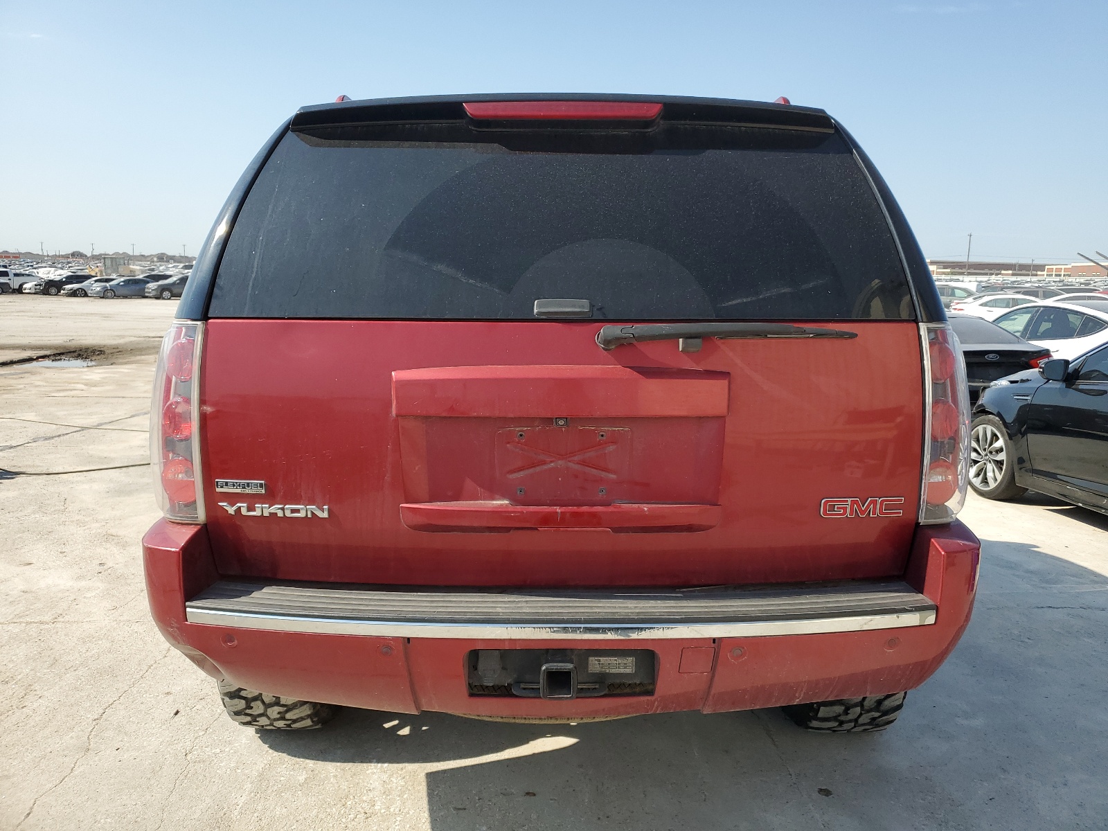 1GKS2EEF8CR170821 2012 GMC Yukon Denali