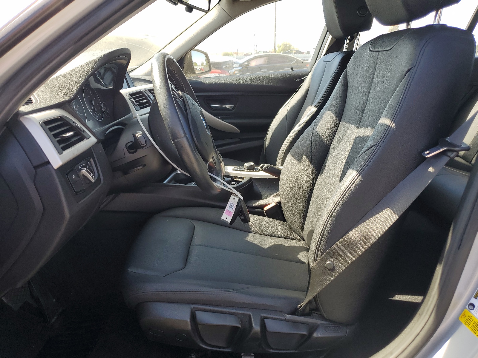 WBA3B1C55FK140382 2015 BMW 320 I