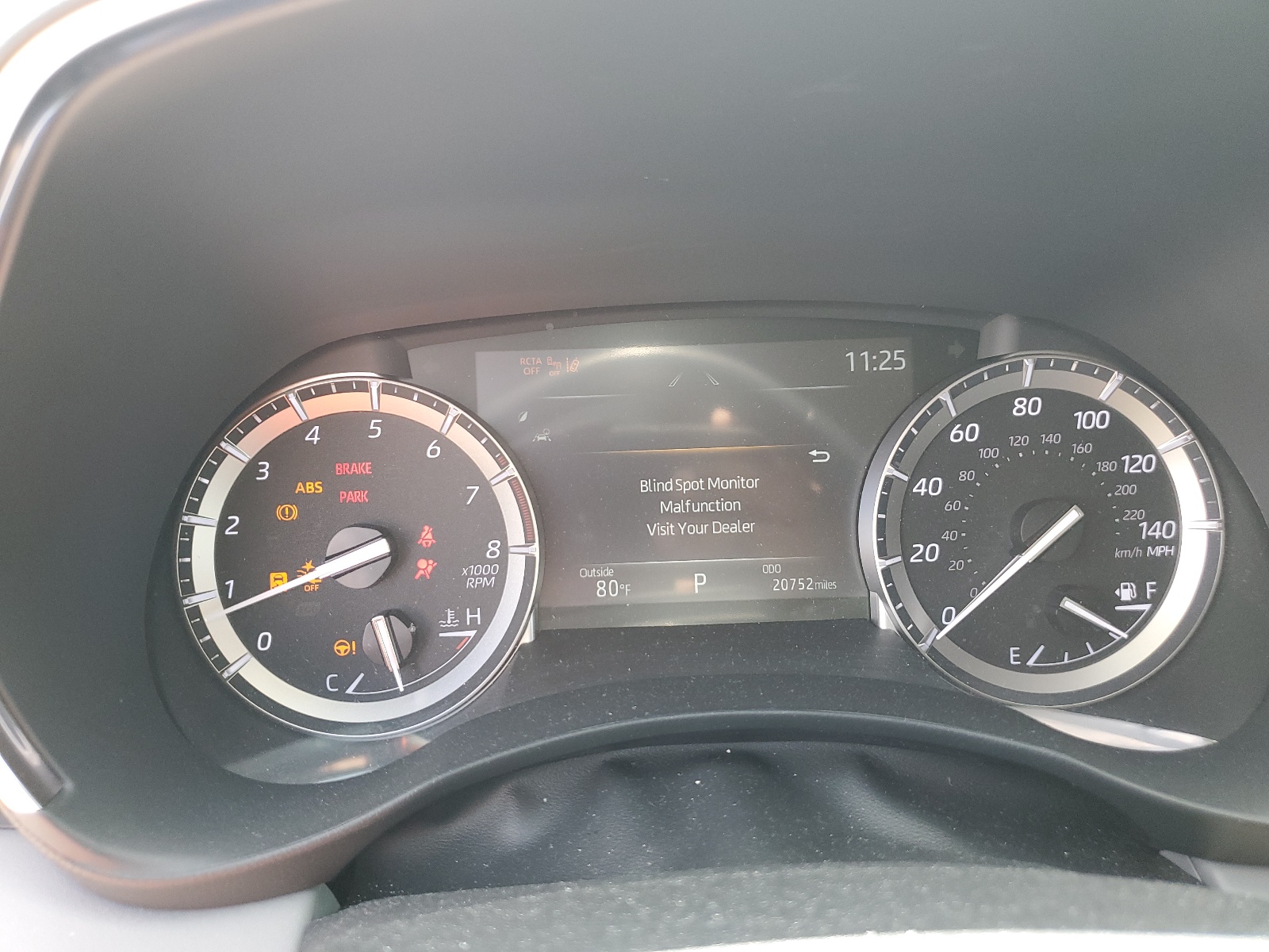 5TDFZRBH3NS256208 2022 Toyota Highlander Platinum